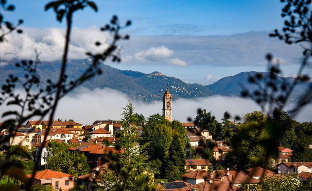 panorama città di azzate